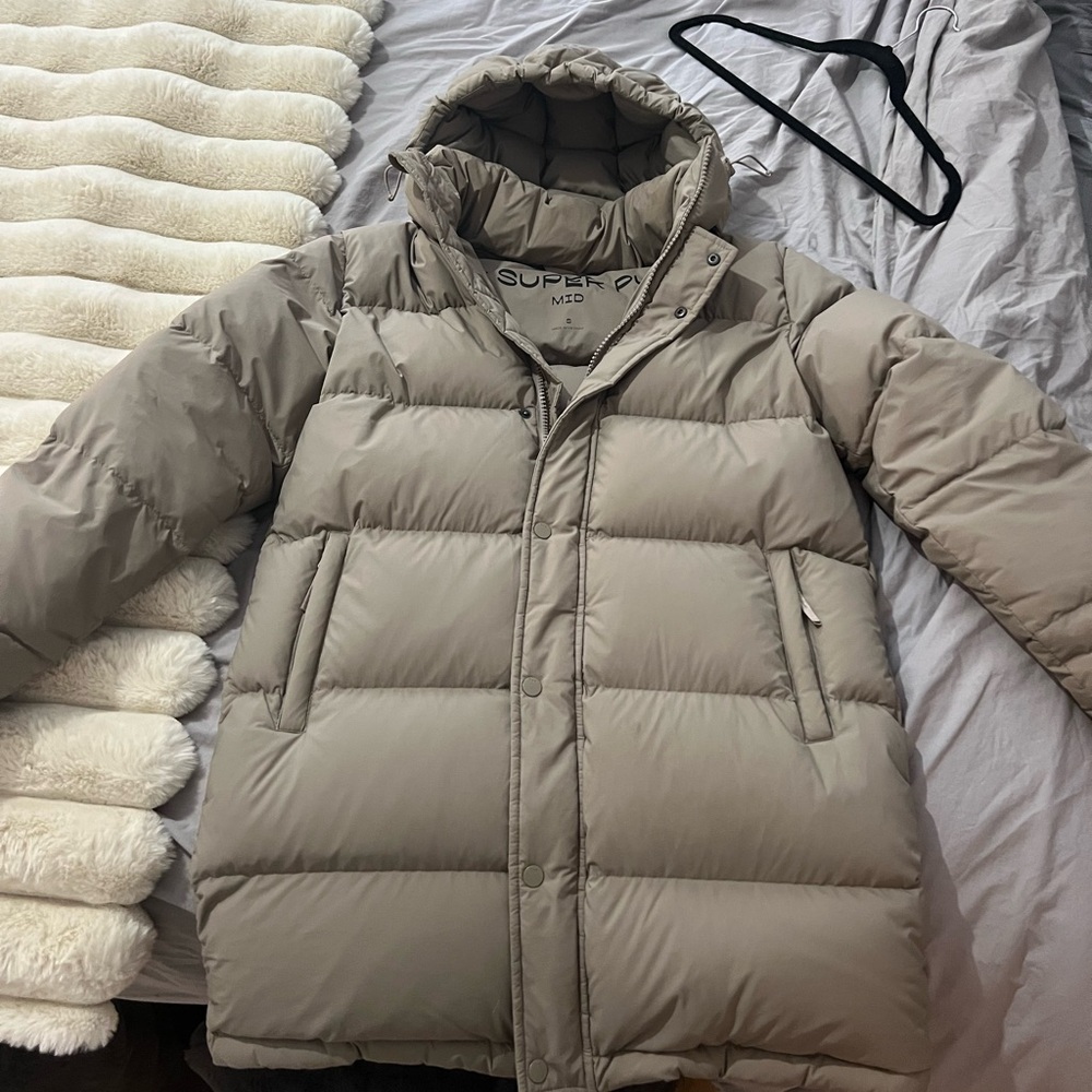 Aritzia super puff